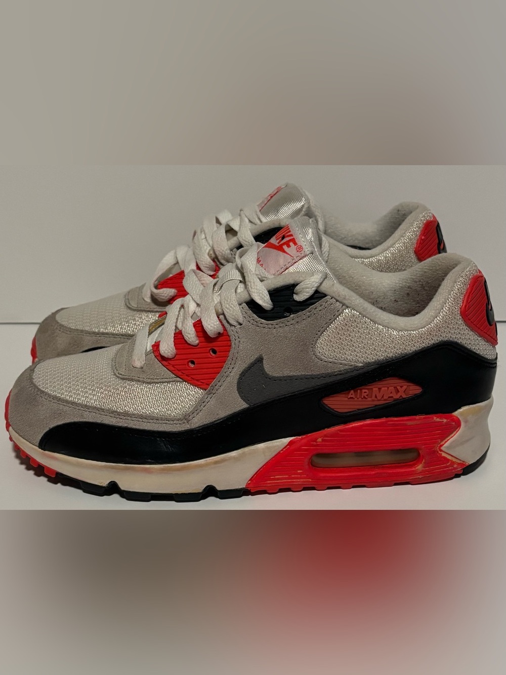 Nike Air Max 90 Infrared Gray Black Sneakers Size 7Y Womens 8.5